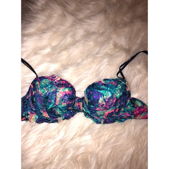 NWOT Victoria’s Secret pink date push up bra - Picture 2 of 3